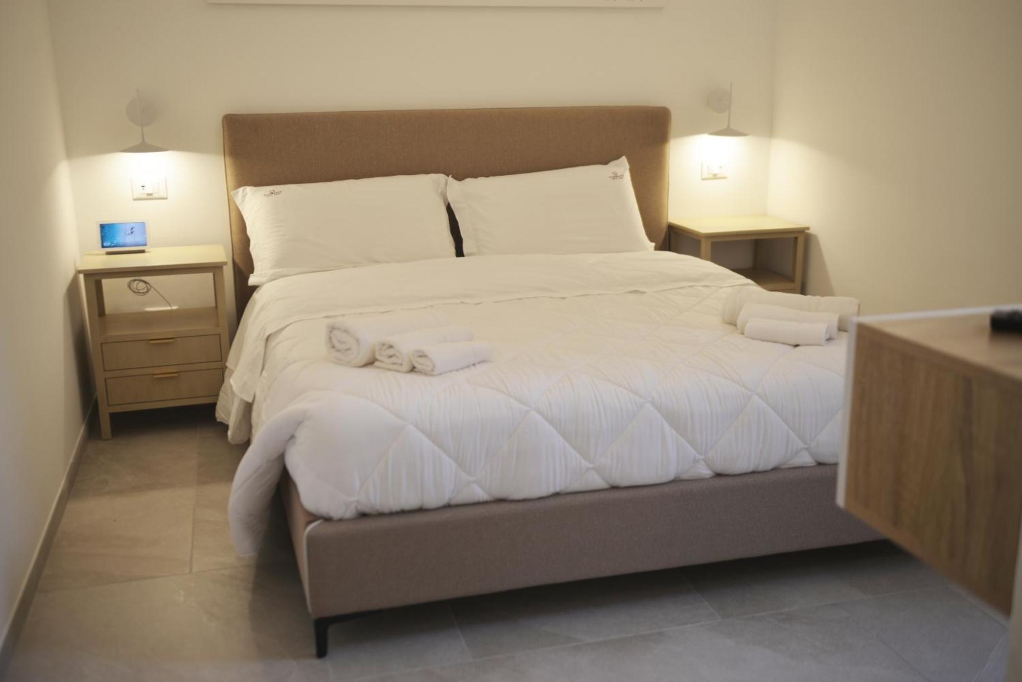 Ellements - Luxury Rooms Brindisi Kültér fotó